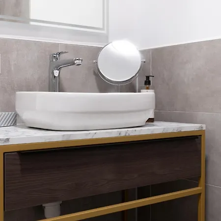 Aparthotel Bright - Neueroeffnung - New Opening Schloss Holte-Stukenbrock