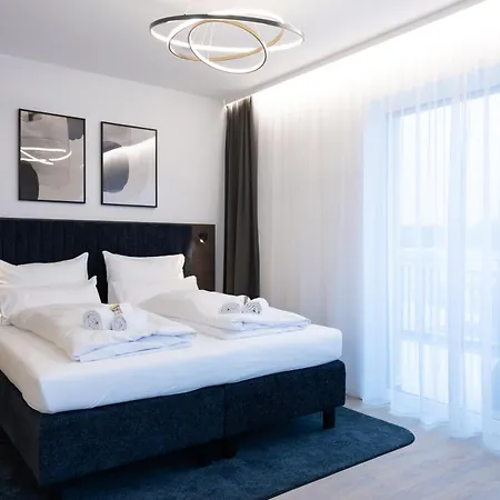 Hotel apartamentowy Bright