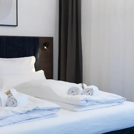 Bright Hotel apartamentowy 3*