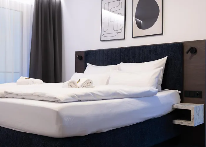 Apartahotel Bright 3*