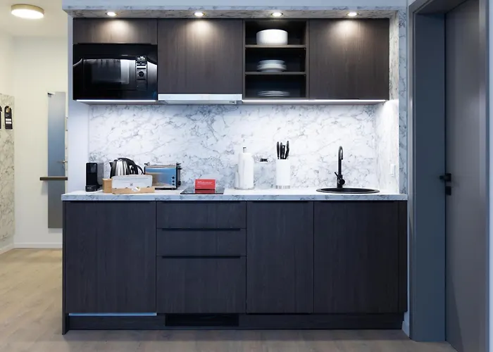 Bright Apartahotel 3*